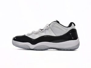 Air Jordan 11 Low ‘Concord’
