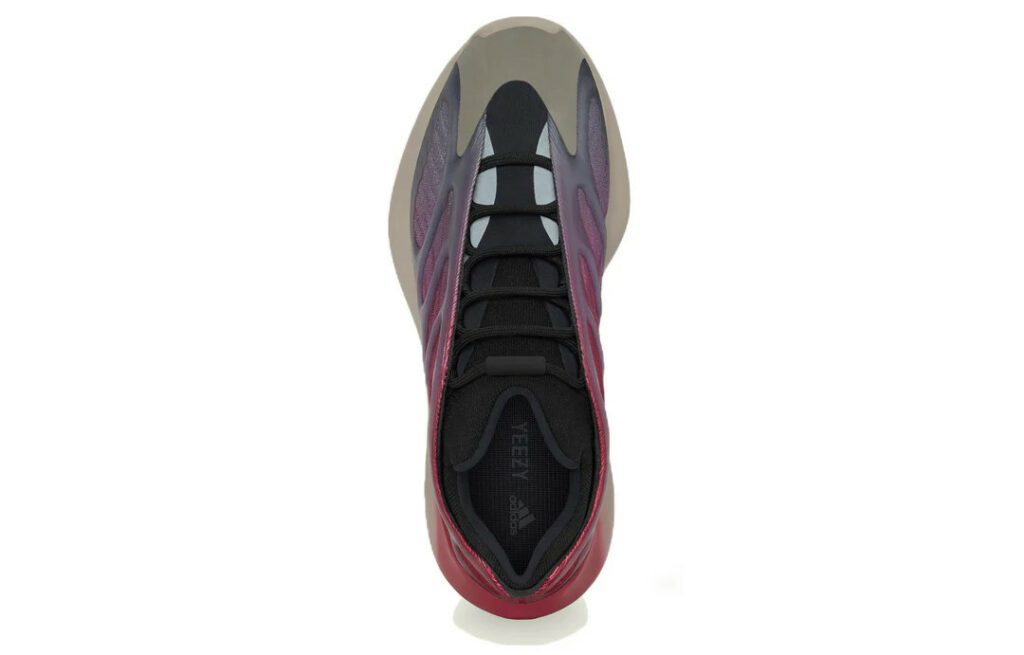 Yeezy 700 V3 'Fade Carbon' (foto 4)