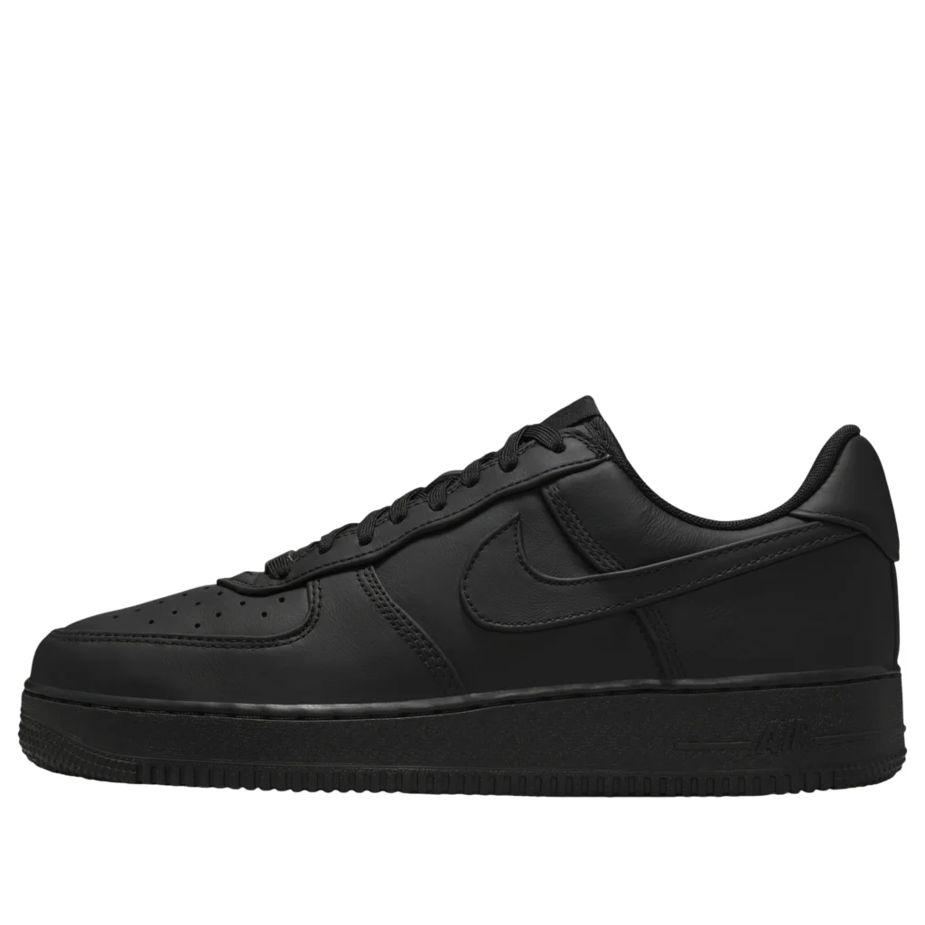 Air Force 1 Low 'Triple Black'