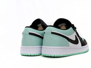 Air Jordan 1 Low-07