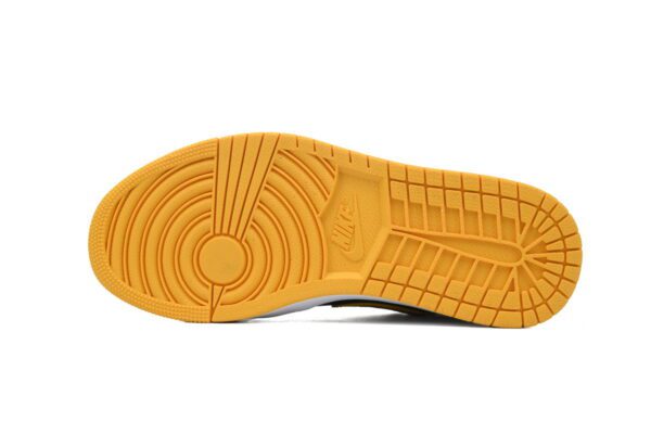 Air Jordan 1 Low-08 - Imagen 4