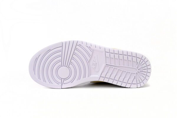 Air Jordan 1 Low-09 - Imagen 4