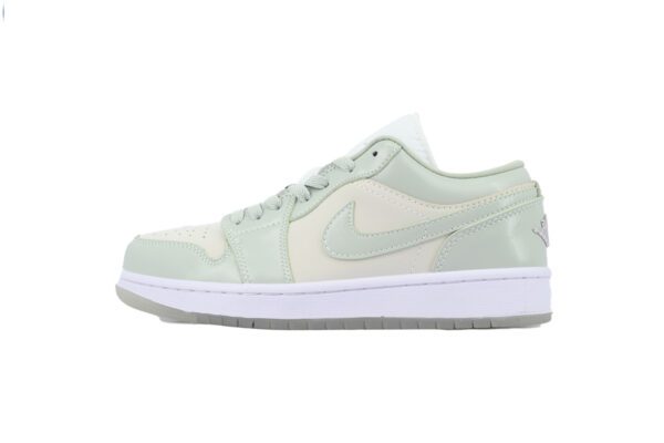 Air Jordan 1 Low-10