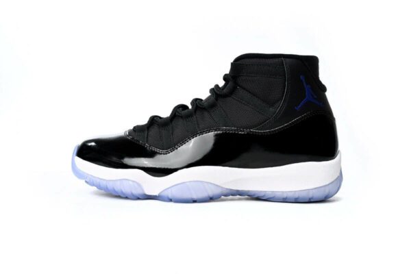 Air Jordan 11 High-01