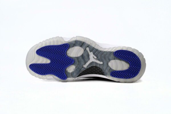 Air Jordan 11 High-02 - Imagen 3