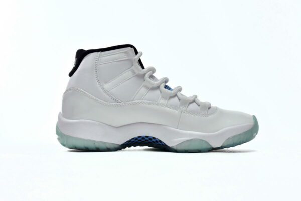 Air Jordan 11 High-06 - Imagen 4
