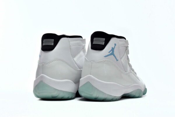 Air Jordan 11 High-06 - Imagen 3