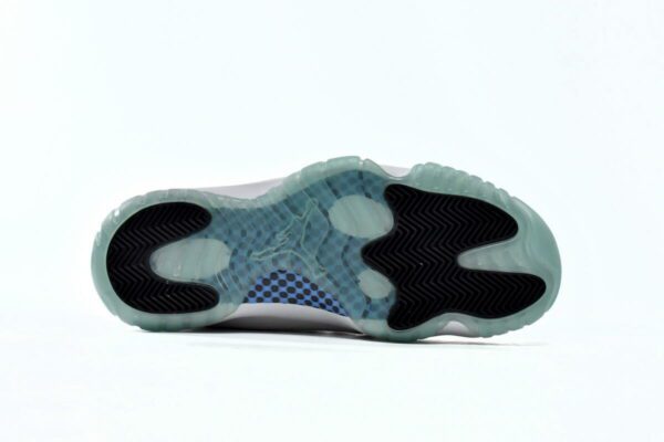 Air Jordan 11 High-06 - Imagen 2