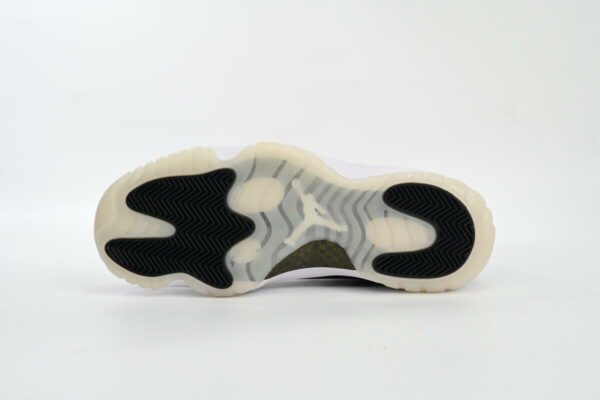 Air Jordan 11 High-08 - Imagen 2
