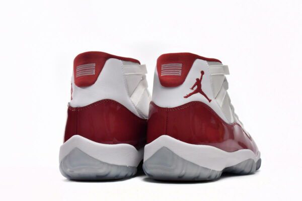 Air Jordan 11 High-10 - Imagen 2