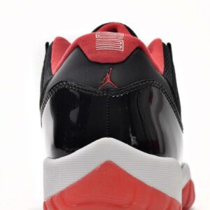 Air Jordan 11 Low-02