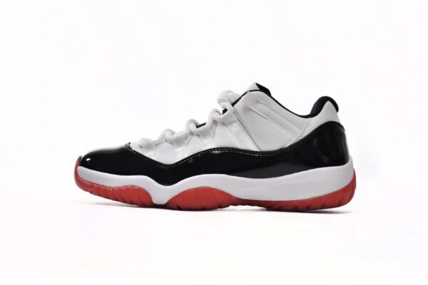 Air Jordan 11 Low-03