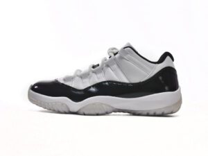 Air Jordan 11 Low-04