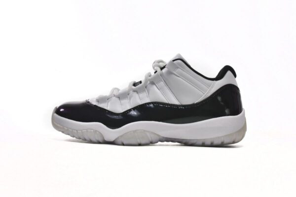 Air Jordan 11 Low-04