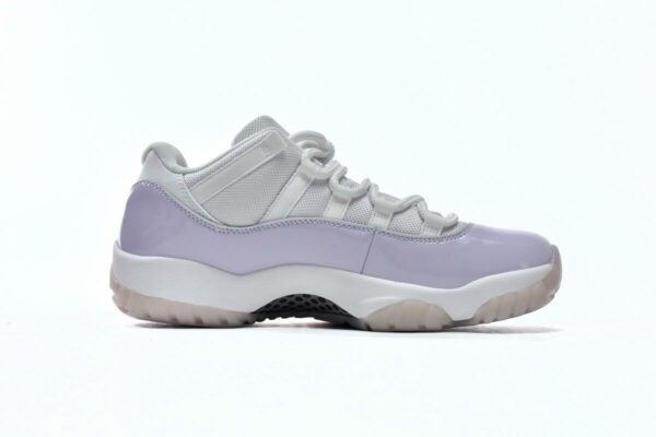 Air Jordan 11 Low-07 - Imagen 2