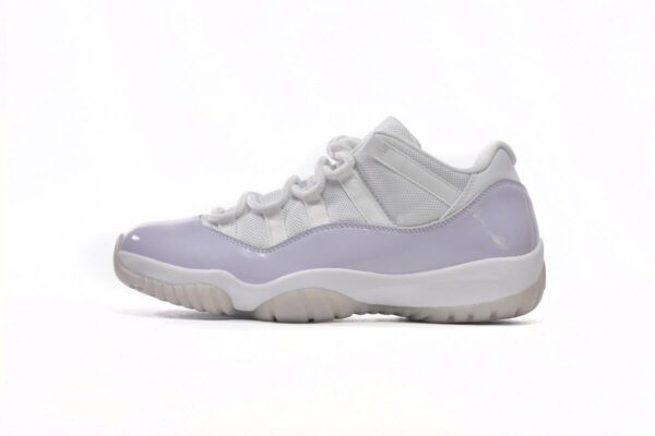 Air Jordan 11 Low-07