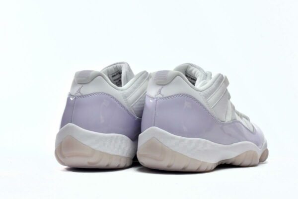 Air Jordan 11 Low-07 - Imagen 4