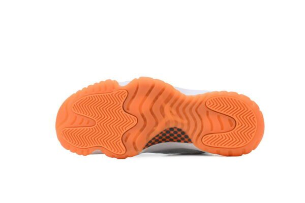 Air Jordan 11 Low-08 - Imagen 3