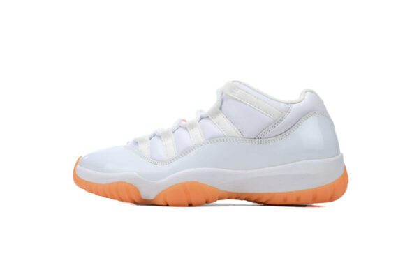 Air Jordan 11 Low-08