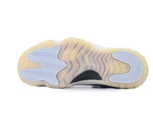 Air Jordan 11 Low-09