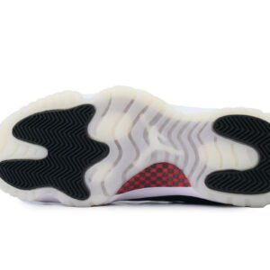 Air Jordan 11 Low-13