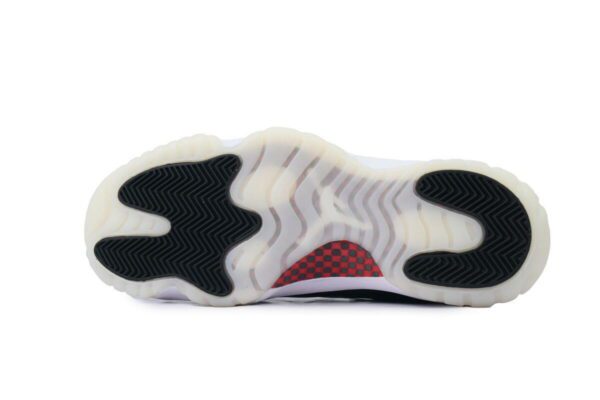 Air Jordan 11 Low-13 - Imagen 2