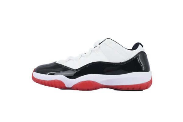 Air Jordan 11 Low-14