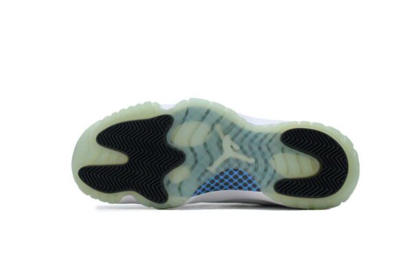 Air Jordan 11 Low-15 - Imagen 3