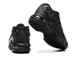 Air Max Plus Drift-01