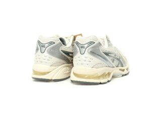 Gel-Kayano 14-06