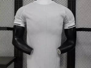 Newcastle United 1º Equipación Jugador 25/26