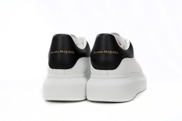 Oversized sneaker-01 - Imagen 3