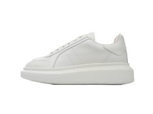 Oversized sneaker-02