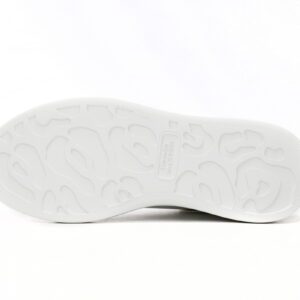 Oversized sneaker-06