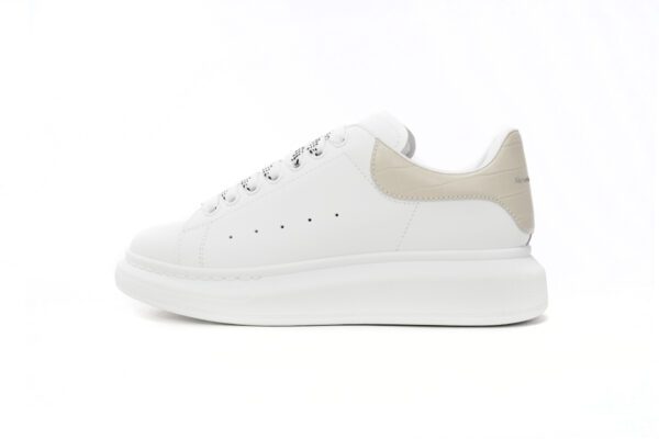 Oversized sneaker-08