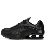 Shox R4 'Black'