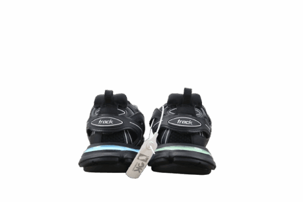 Track-09 - Imagen 3