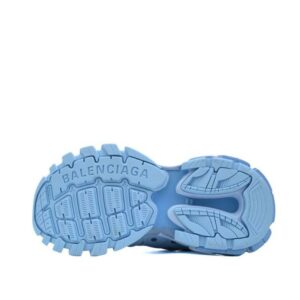 Track ‘Light Blue’
