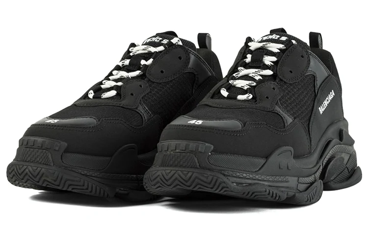 Triple S 'Black' - Imagen 3