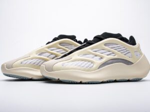Yeezy 700 v3-02