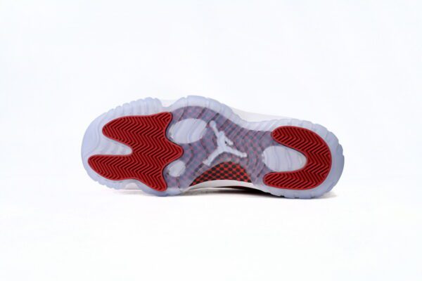 Air Jordan 11 High-13 - Imagen 4