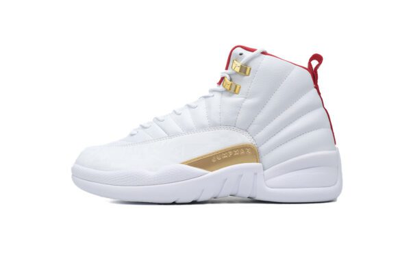 Air Jordan 12-02