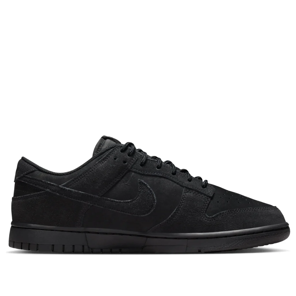 Dunk Low SE 'Triple Black' (foto 2)