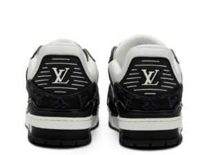 Trainer-11