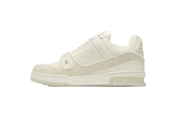 Trainer-17