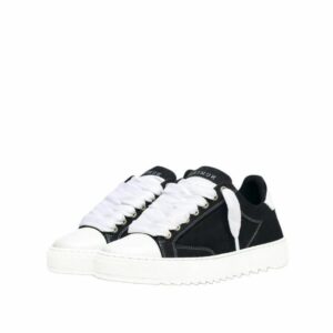 Atelier ‘Acrylic Black’