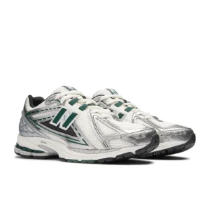 1906 ‘Silver Green White’