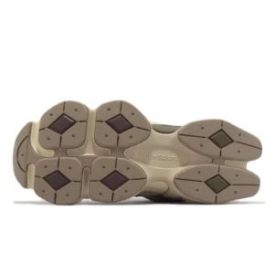 9060 ‘Grey Matter Timberwolf’