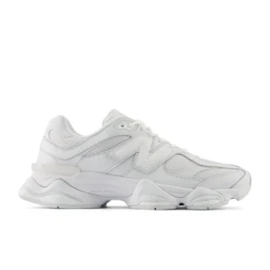 9060 ‘Triple White’