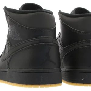 Air Jordan 1 Mid Winterized ‘Black Gum’